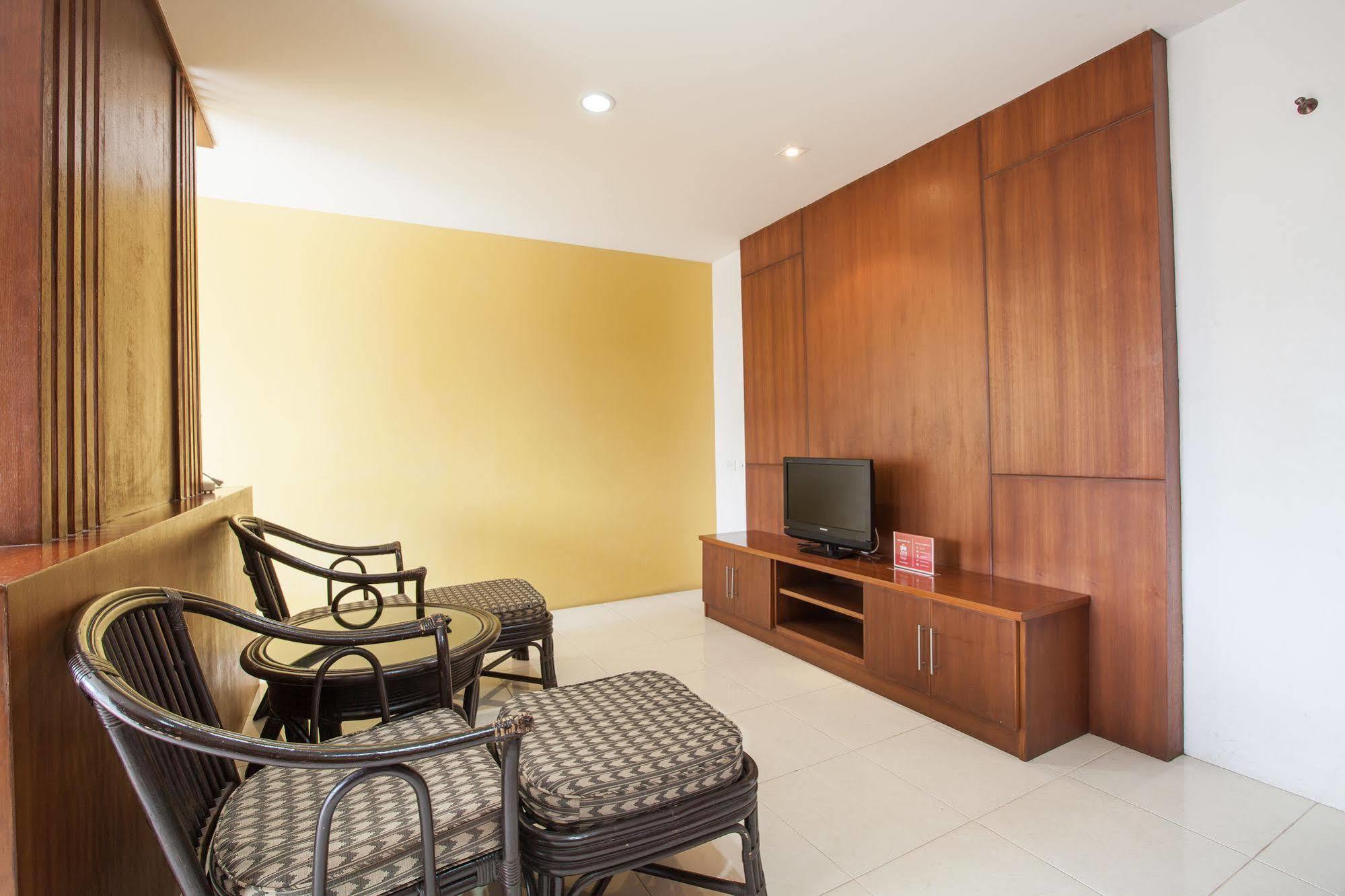 Zen Rooms Chaofa East Road Rawai Buitenkant foto