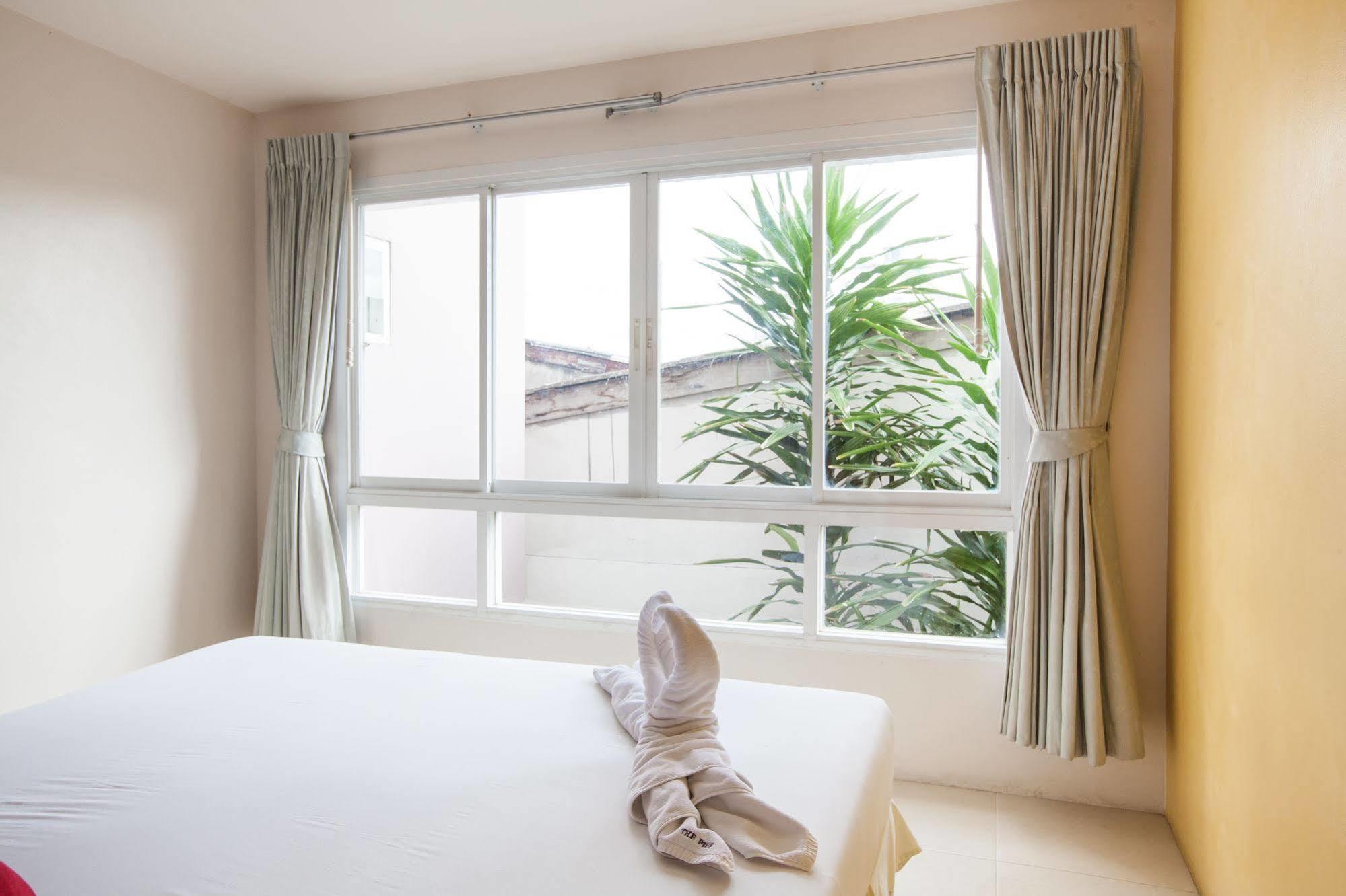 Zen Rooms Chaofa East Road Rawai Buitenkant foto
