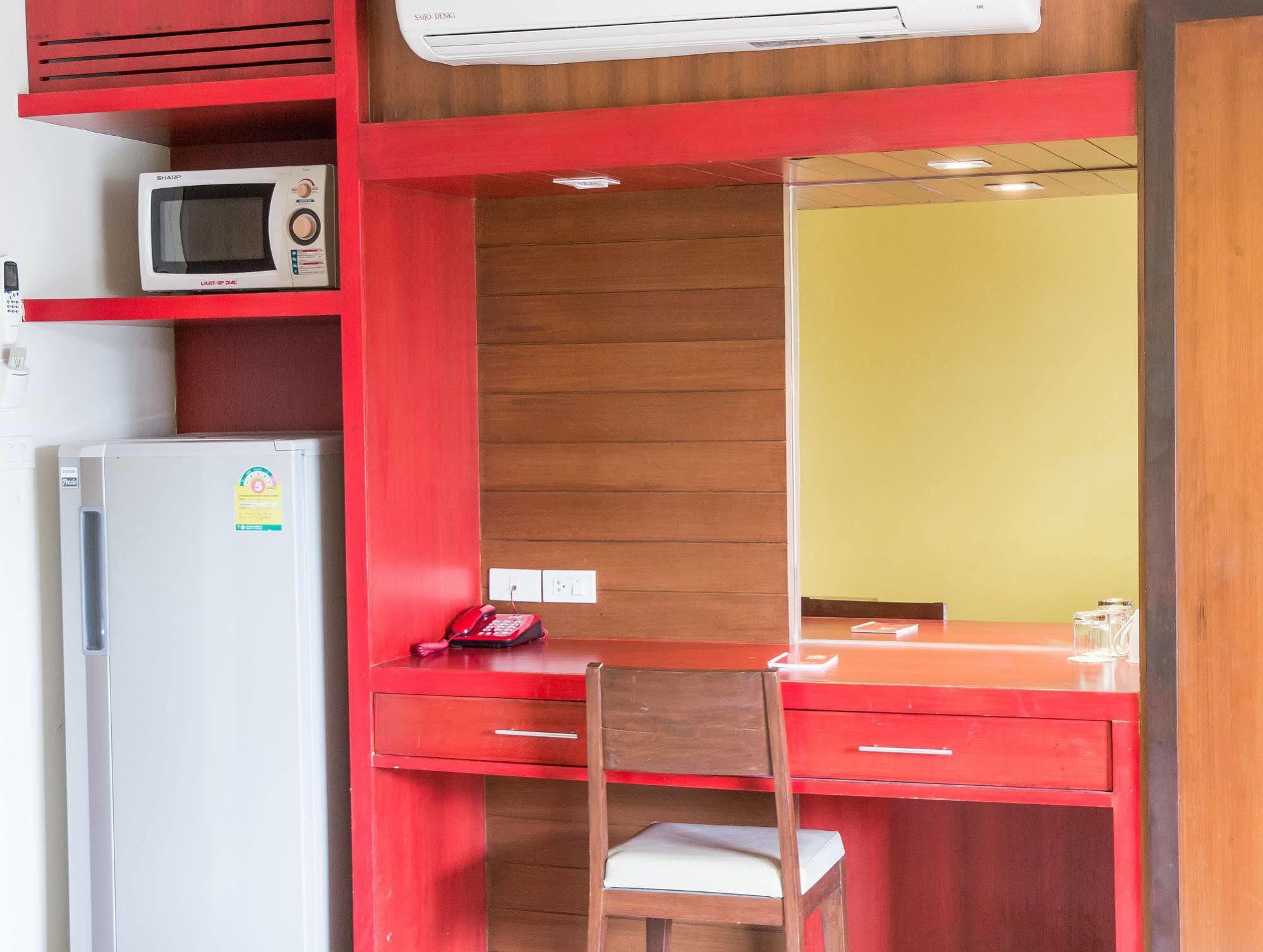 Zen Rooms Chaofa East Road Rawai Buitenkant foto