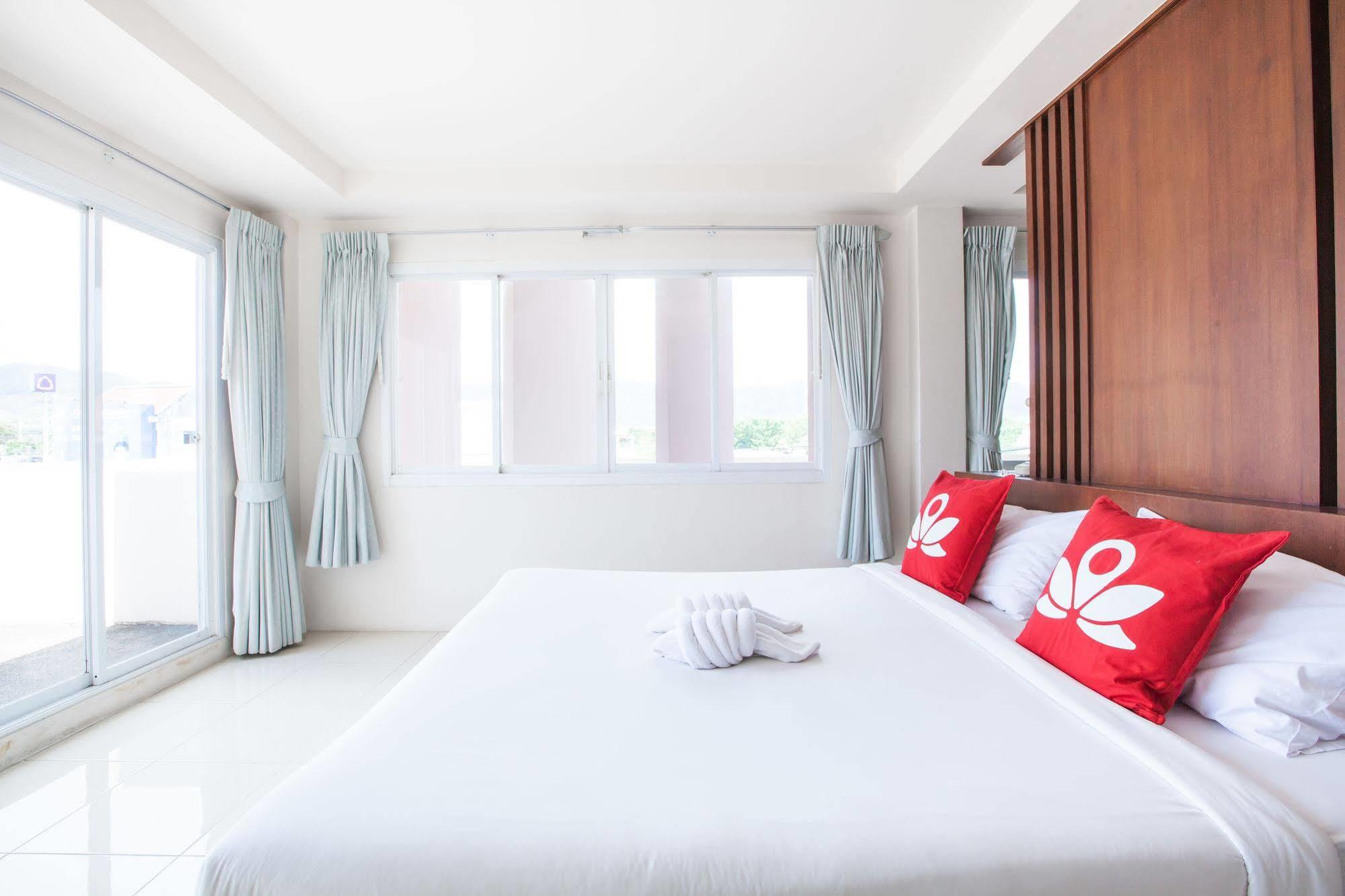 Zen Rooms Chaofa East Road Rawai Buitenkant foto